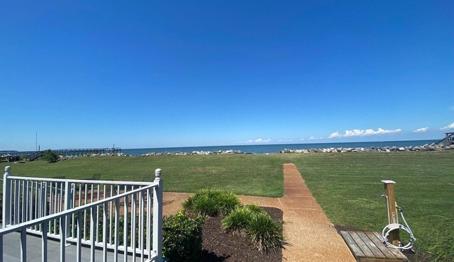 PRIVATE BEACH on the Chesapeake Bay