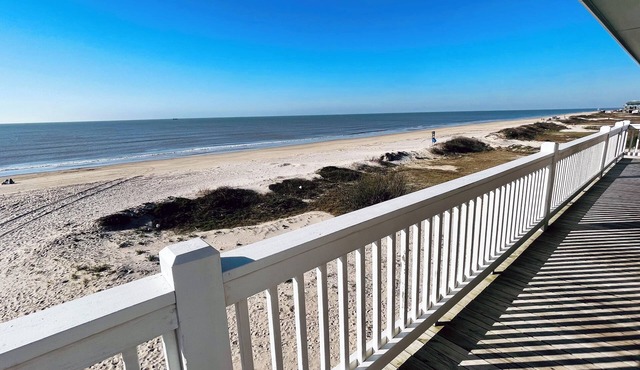 Private Beachfront House on Bolivar Peninsula – Clean, Quiet & Steps to Sand