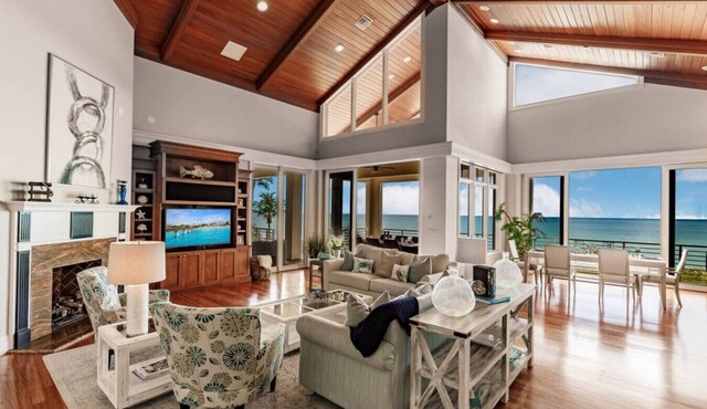 Private Beachfront Home with a Breathtaking Ocean View