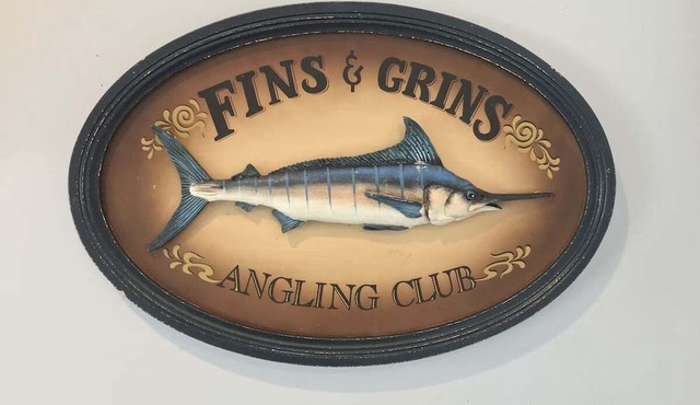 Private Beachfront Fun, Kayaks, Dolphins & Sunsets Await - Fins & Grins - Roelens