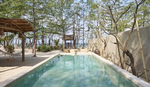 Private Beachfront Home in Gili with the Best Snorkeling Spot at Your Doorstep