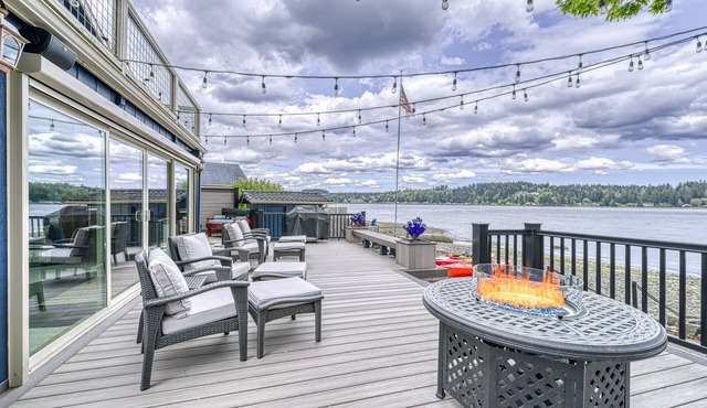 Private Beachfront Home w/Hot Tub - Walk to Restaurants, Coffee and More!