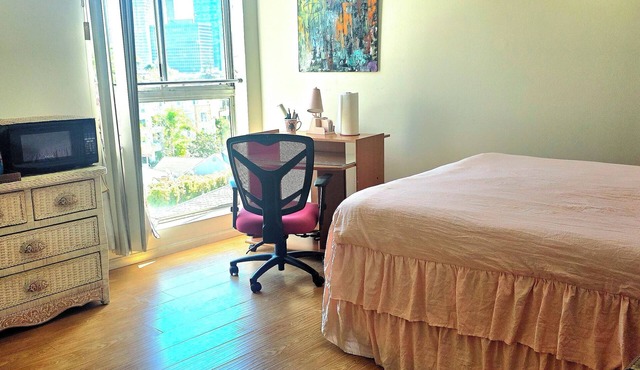 Private Bedromm and share Bathroom, Female Prefer, Step by Ucla,