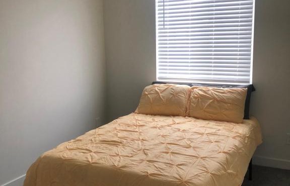 Private Bedroom in Brand New Luxury Townhome