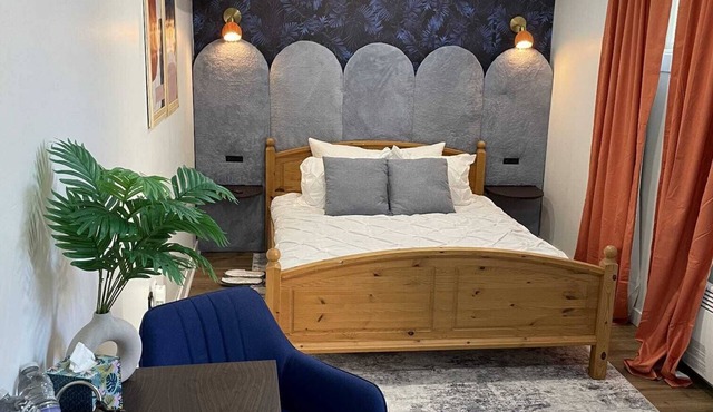 Private bedroom in Chambly | Waterfront | 30 minutes from Montreal