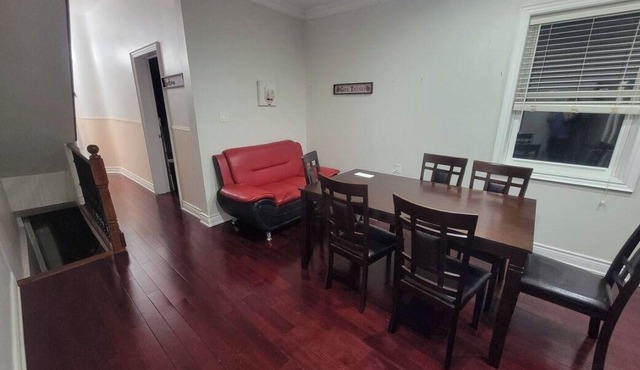 Private bedrooms Dedicate washroom in 4 bed 3 bath house