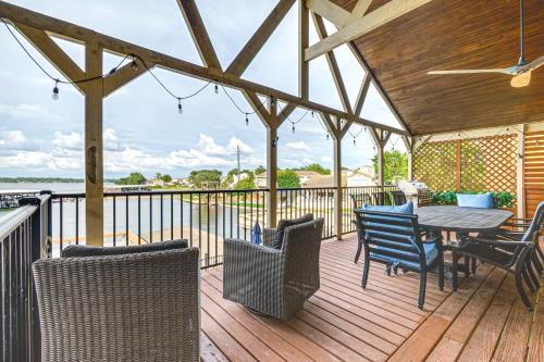 Private Boat Dock & Slip: Luxe Lake Conroe Gem!