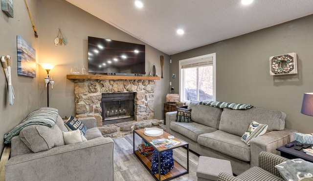 Private Boat Dock: Sunrise Beach Home w/Fire Pit