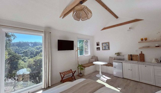 Private Bungalow in Charming Sausalito with WiFi