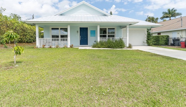 PRIVATE BUNGALOW IN BEACH TOWN - PET FRIENDLY