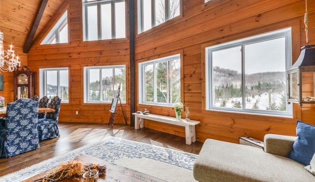 Private All Season Beautiful Chalet (Le Valais) - Close to Golf & Ski