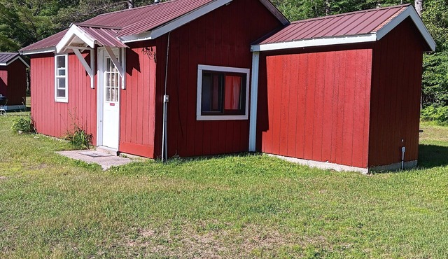 Private Cabin 2 between munising and manistique