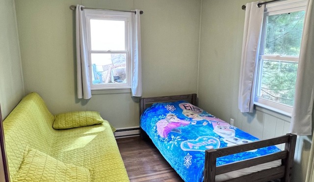 Private Cabin 5 Min to Delaware River, Tusten Trail and Tenmile River Scout Camp