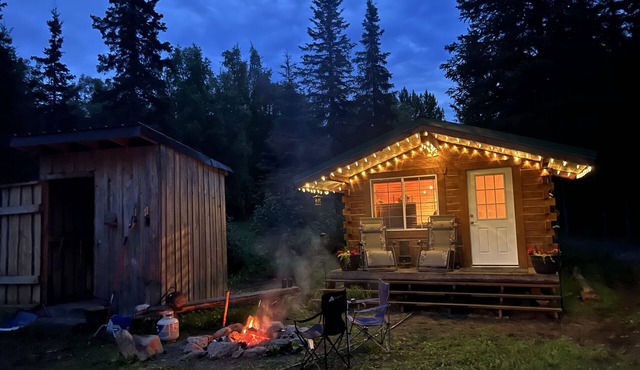 Private cabin, 5 minutes from the Kasilof Boat Launch! Includes some great food!