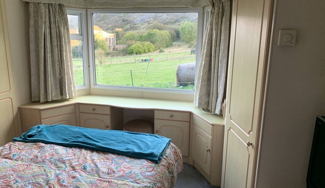 Private Cabin - close to Brighton beaches restaurants etc