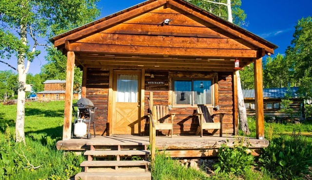 Private Cabin for Skiing Getaway with Deck in Steamboat Springs, Colorado