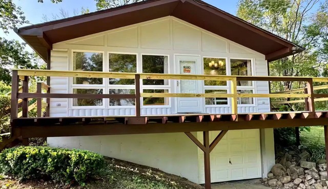 Private Cabin Getaway on Expansive 75 Acres