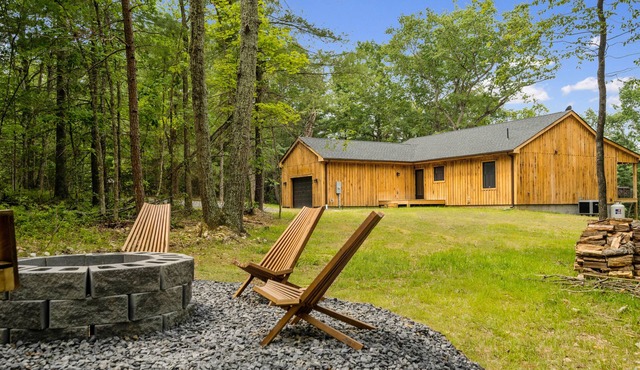 Private Cabin in the woods w/firepit right next to Shenandoah River