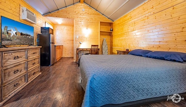 #Private Cabin-Kitchenette, Brkfast, Laundry, WIFI