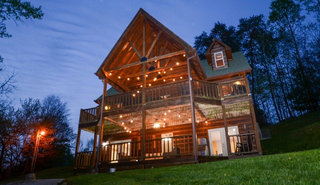 Private Cabin - Lakefront, Dock, Fishing, Swim, near ATV trails, VIEWS