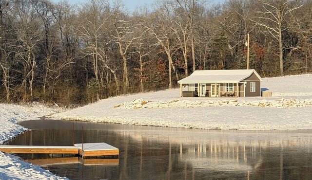 Private Cabin on 90 Acres!