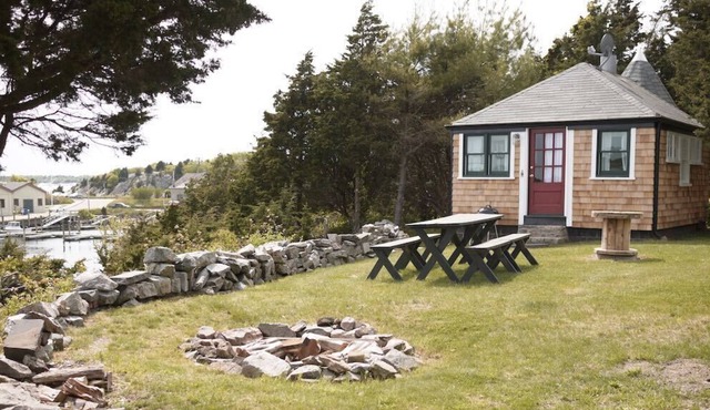Private Cabin overlooking the ocean