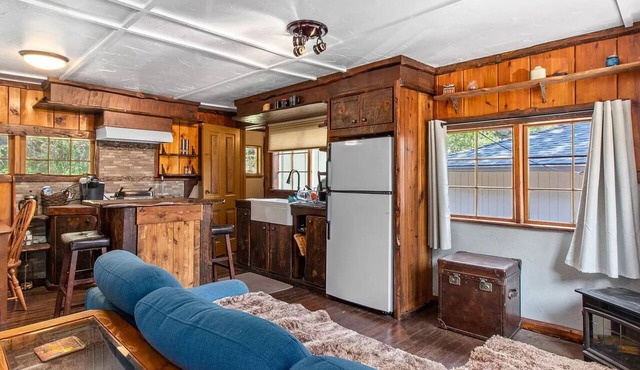 Private cabin - remote work sanctuary in the mountains