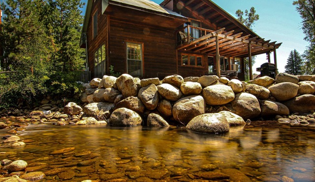 Private Cabin in beautiful Downtown Steamboat! BEST LOCATION in OLD TOWN!