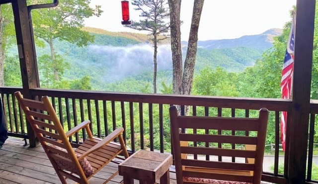Private Cabin with Mountain Views, Fire pit, Wraparound Deck, and Game room!