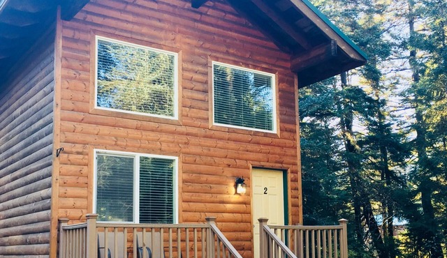 Private Cabin with Open Loft - Sleeps 3-6