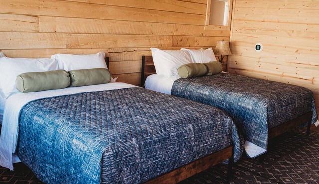 Private cabins near Goblin Valley State Park. Pet-Friendly!