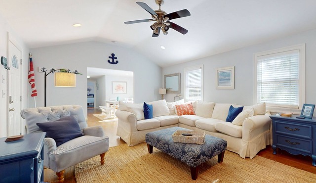 Private Cape house close to the beach with patio, W/D, & AC