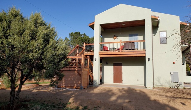 Private Casita with Beautiful Red Rock Views and Large Deck