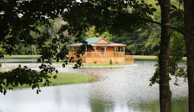 Private Catch And Release Lake-Boat Rental Included! Close to Lake Cumberland!