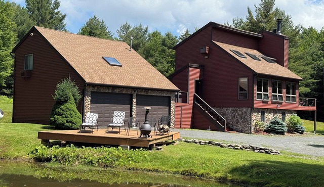 Private Catskills Escape, Pond, Fire Pit, Views