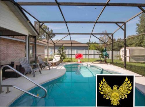 Private Centrally located Cozy relaxing Getaway!