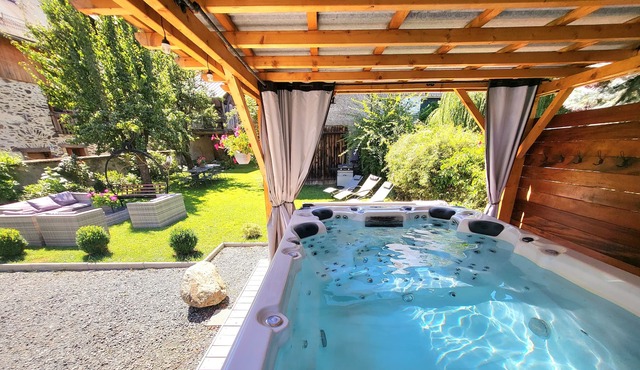 Private Chalet ★ Jacuzzi ★ Billiards ★ Sauna ★ BBQ ★ PingPong ★ Massage