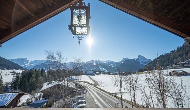 Private Chalet-ferienwohnung im Dachstock vom Hotel Alpenrose