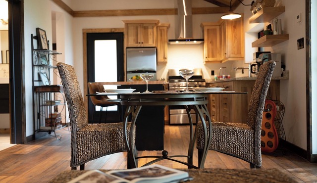 Private Chalet in Nature & Water/Near Algonquin