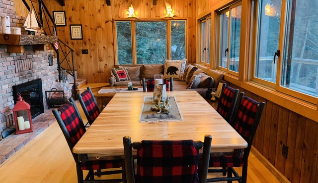 Private Chalet In NW Bay With 25 Foot Dock!