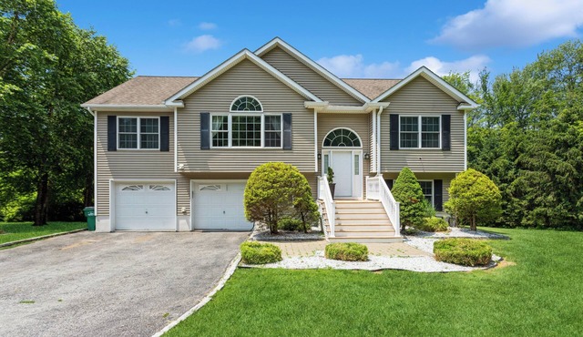 Private, Charmin, peaceful 4-bedroom house in Hopewell Junction