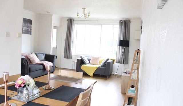 Private Comfortable 2 Bedroom Home away from Home