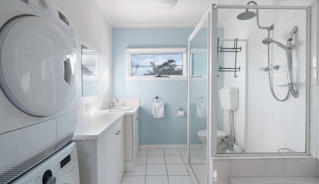 Private Coastal Apartment with A/C & Fireplace