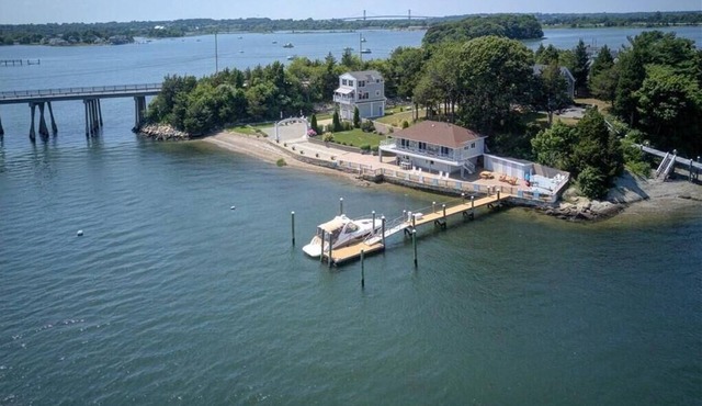 Private Coastal Waterfront Summer Resort Home with Dock