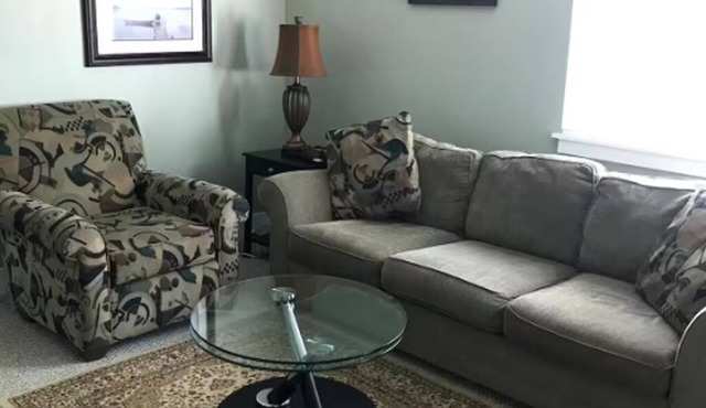 Private cottage house with great location in town!