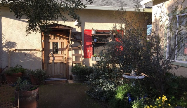 Private Cottage in Cupertino