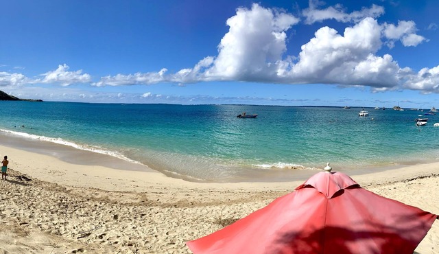 PRIVATE COTTAGE ON THE BEACH. Your own terrace with view of gorgeous sunsets.