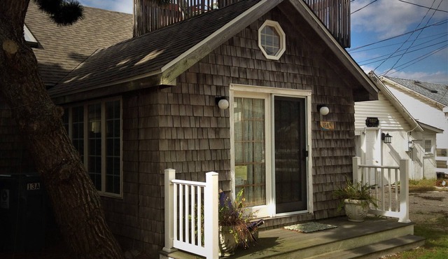 Private Cottage Steps to the Beach-just four homes back from the dunes & ocean