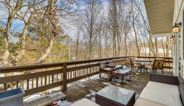 Private Cottage-Style Getaway in Pocono Mountains!