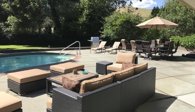 Private Country Home & Pool on ranch in Napa/San Francisco Bay Area, Free WiFi